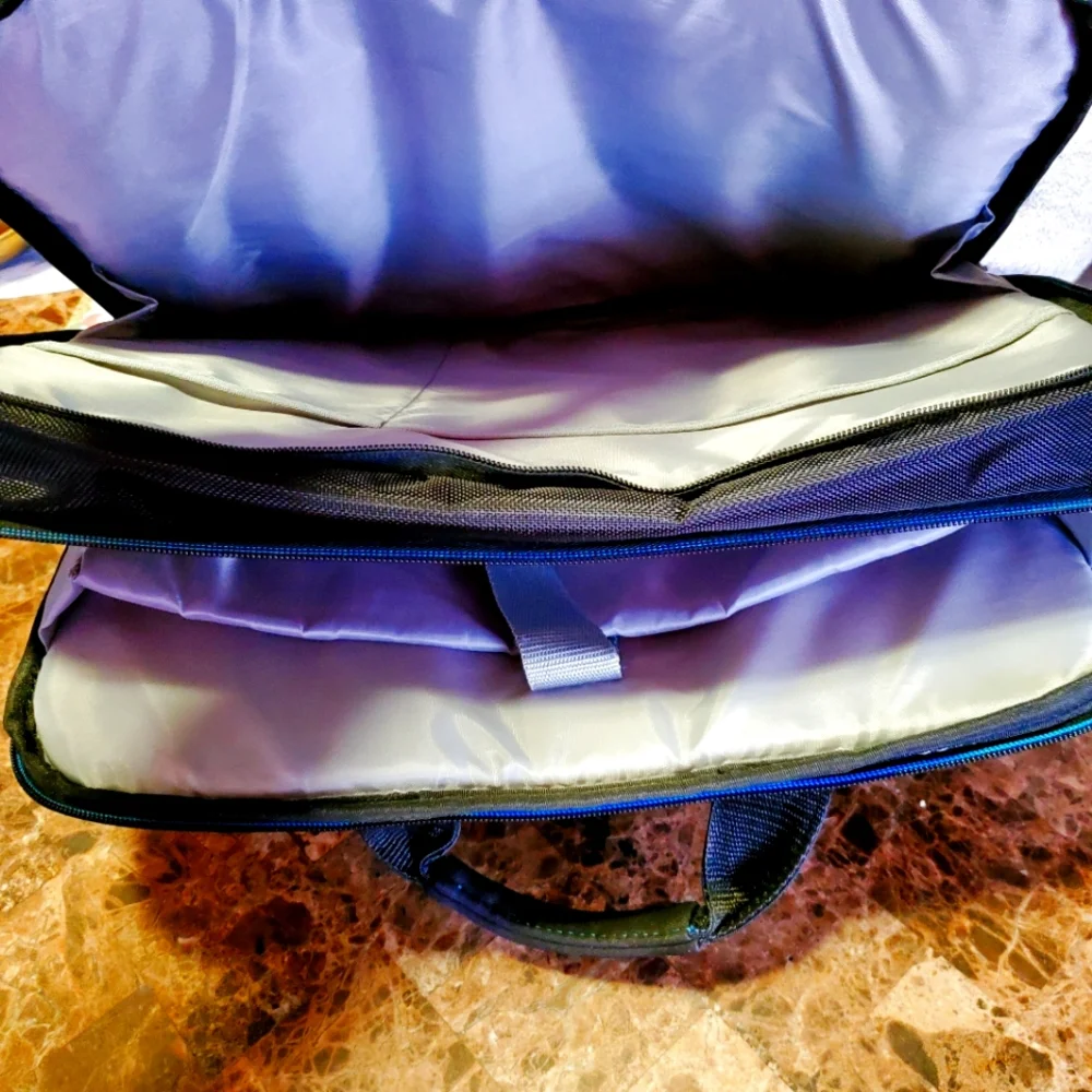 New Dell Deluxe Briefcase